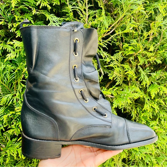 VALENTINO GARAVANI Calfskin Ruffle Combat Boots - Picture 5 of 9